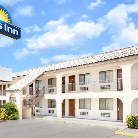 Days Inn By Wyndham Kingman East Екстер'єр фото