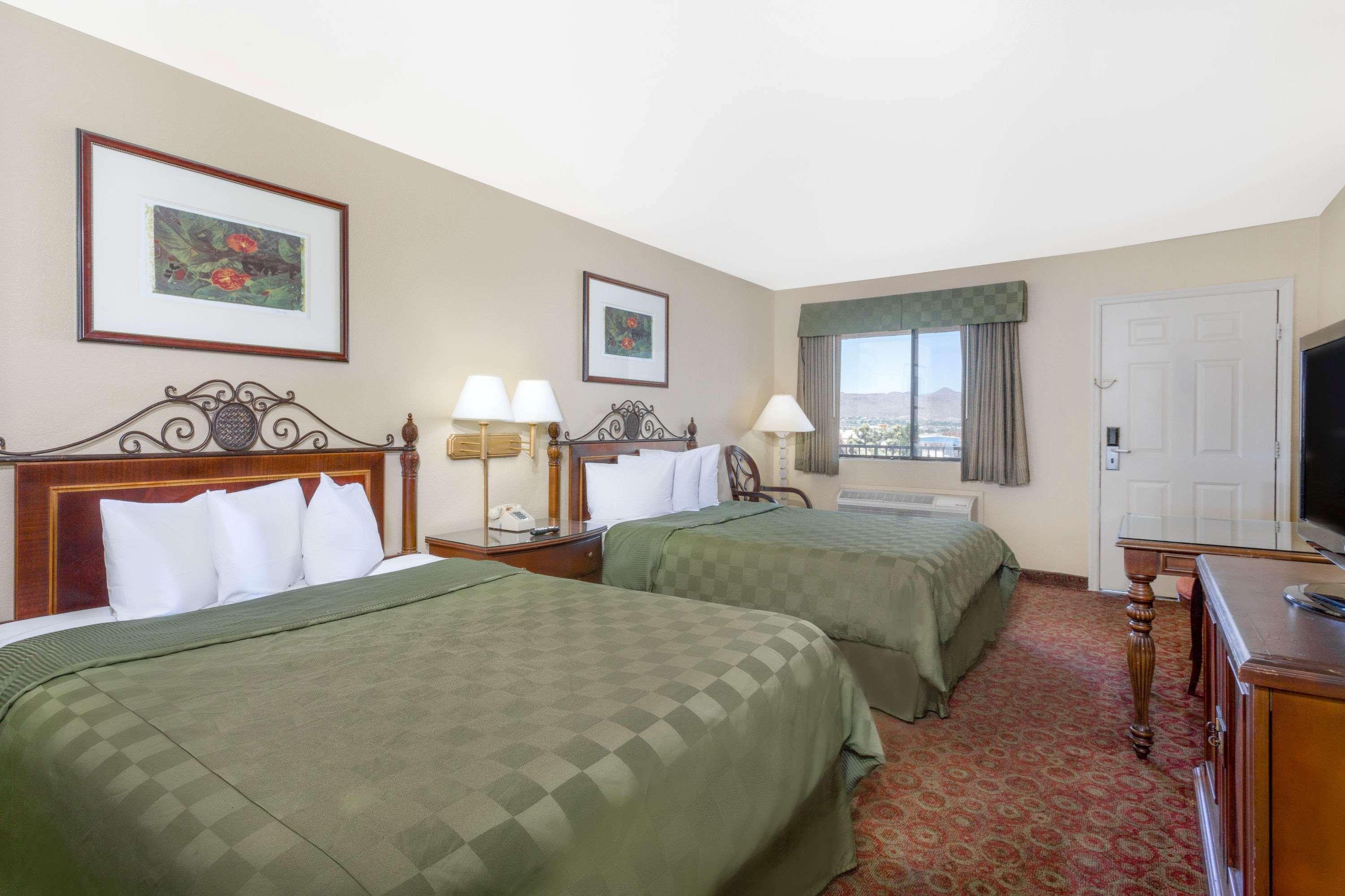 Days Inn By Wyndham Kingman East Екстер'єр фото